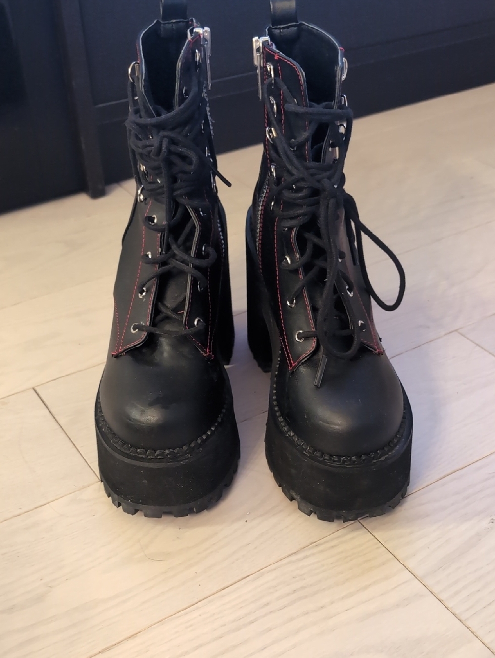 Demonia - ASSAULT 100 Platform Boots